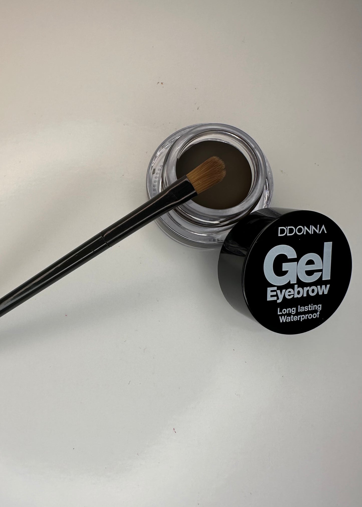 Pommade à sourcils