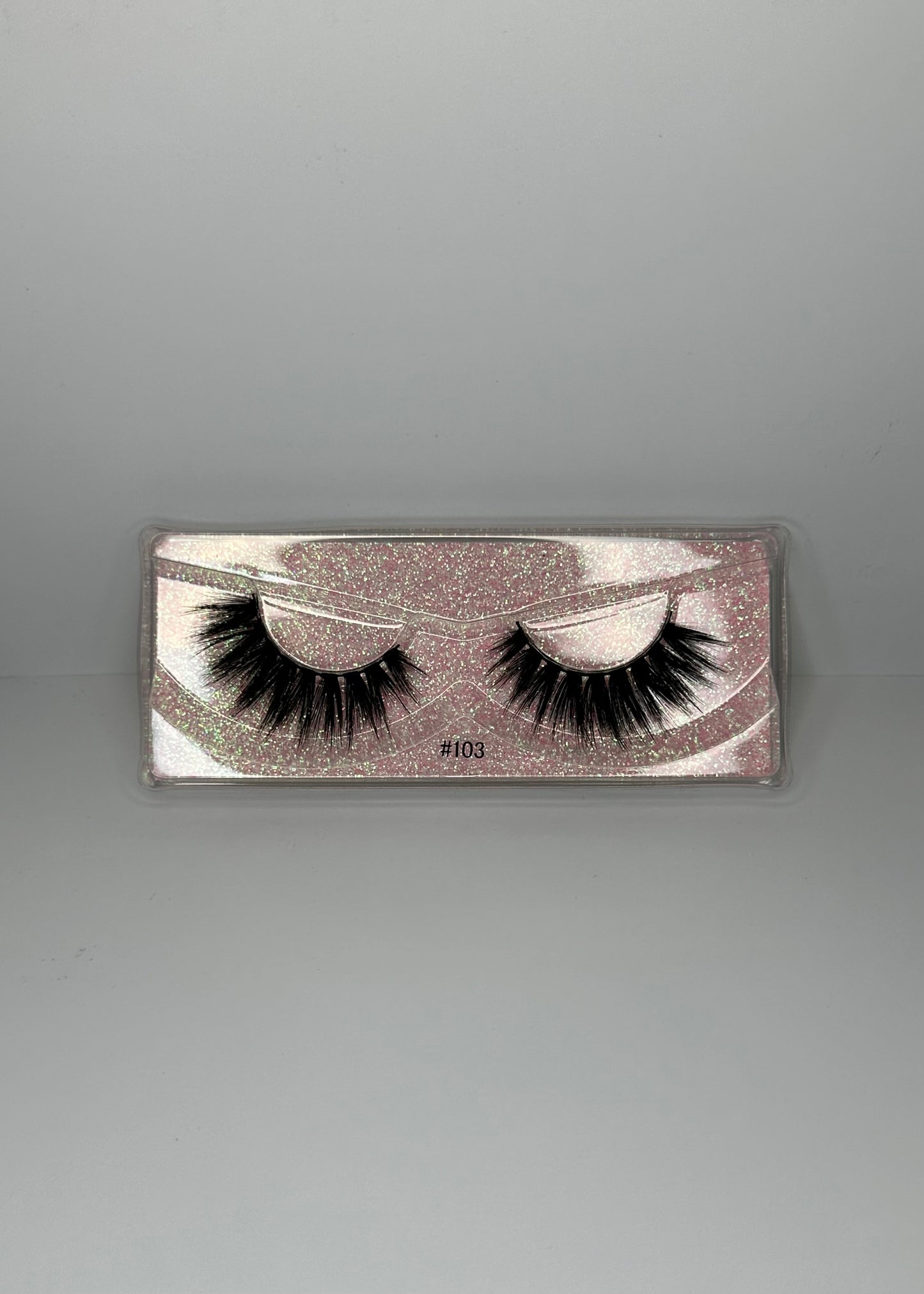 Faux cils